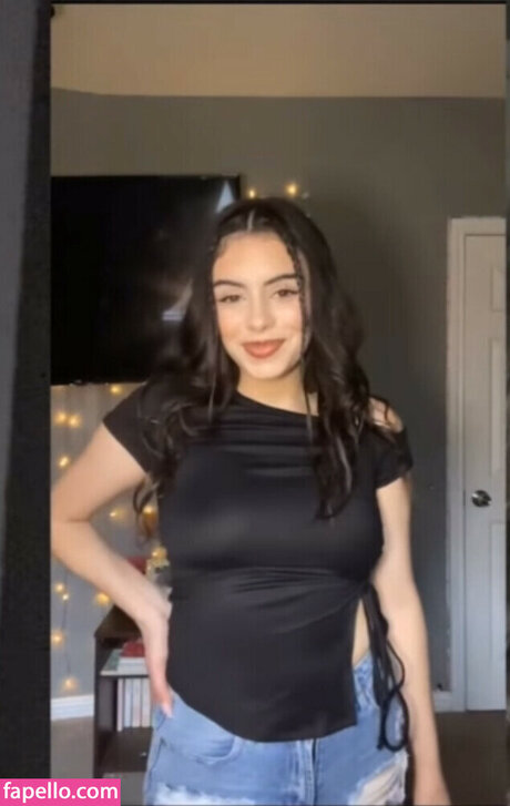 shemale cumshot onlyfans beautiful naked photo