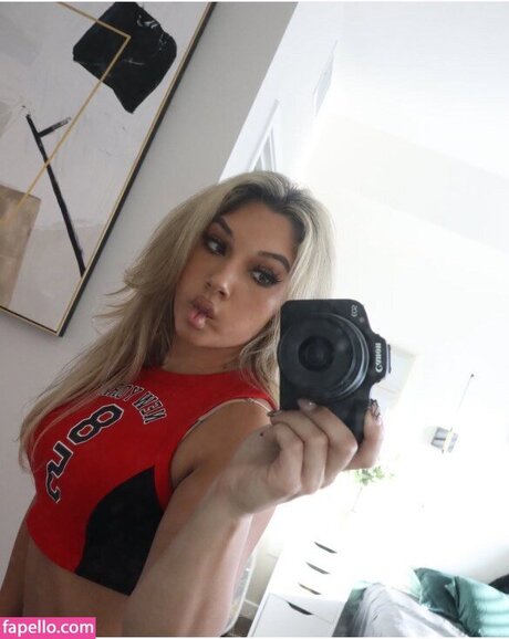 young onlyfans beautiful pics