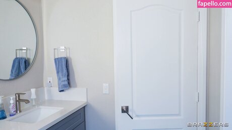 Nadia Jay nudes actress pics