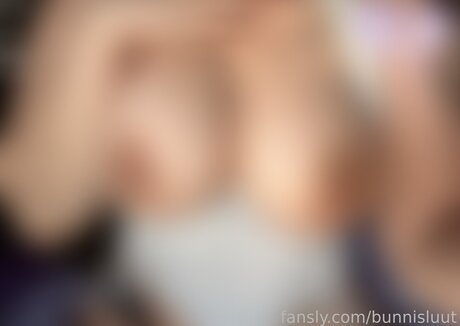 bunnisluut pornstar top image