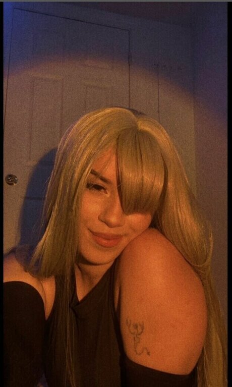 bunnisluut pornstar hd image