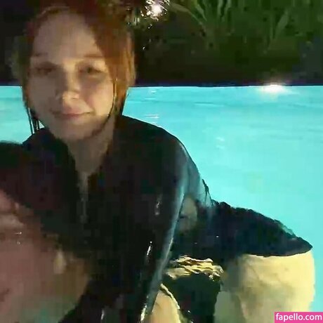 stepdaughter onlyfans free picture