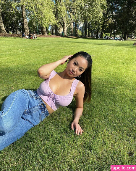 itsnickytran model perfect photo