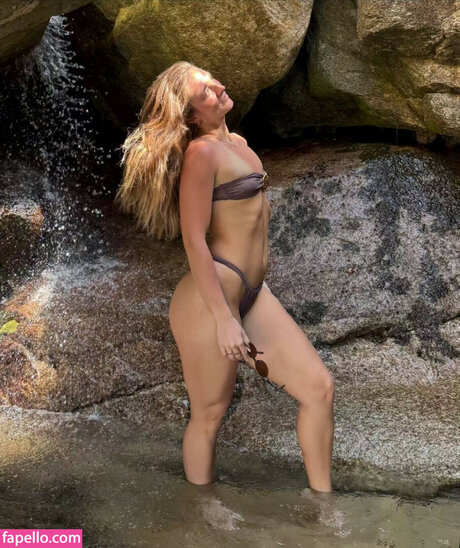 tanned onlyfans nudes archive