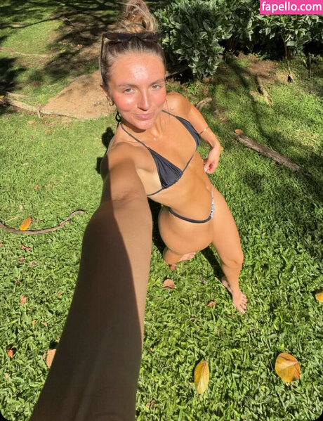 athletic milf onlyfans exclusive photos