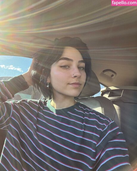 Ohkaylin star naked photo