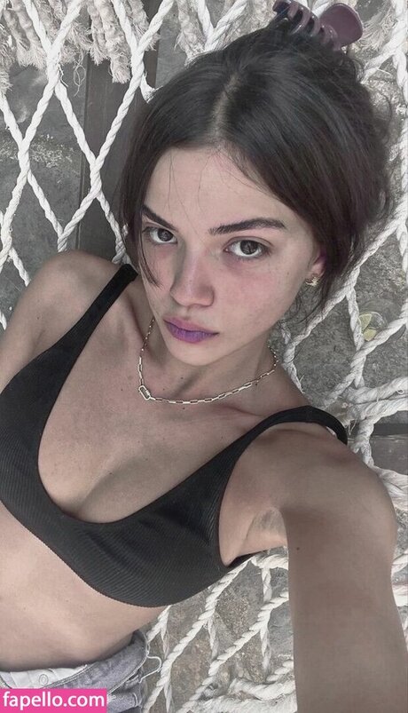 Eyl l Kandemir porn model pictures