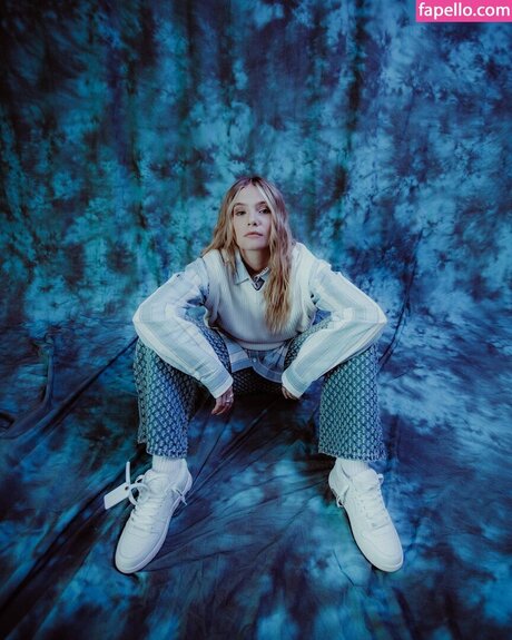 Esther Graf erotic star img