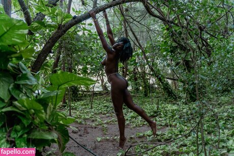 SapphirezDESIRE model nude images