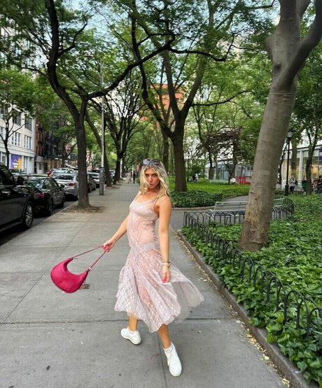 Sabrina Brier star sexy archive