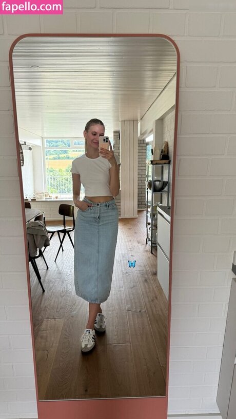 Carolin Niemczyk star porn photos