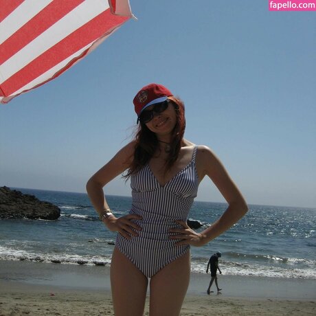 Ava Maybee star nice img