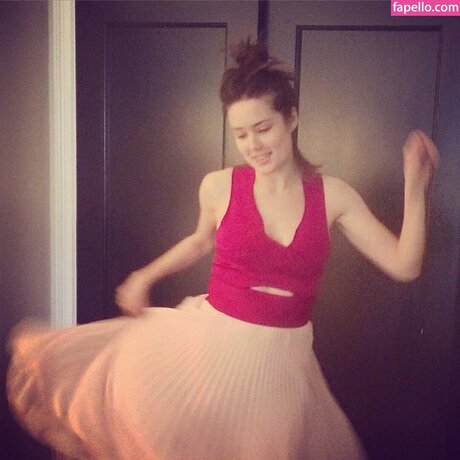 petite girls onlyfans erotic image