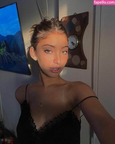 Manu Peralta naked actress pics