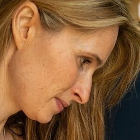 Hands On Katie best star img