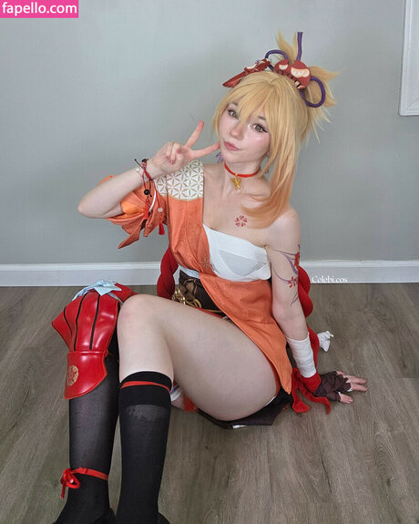 Celebi cos nude model photo