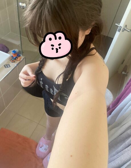 _tinynoob model erotic image