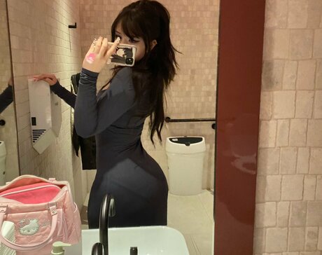 _tinynoob model adult img