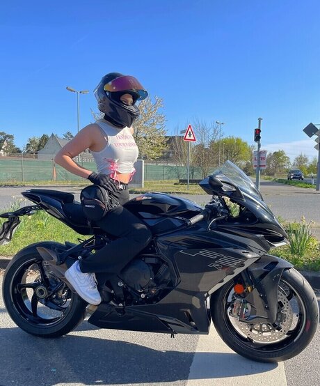 bienmichelle actress photo