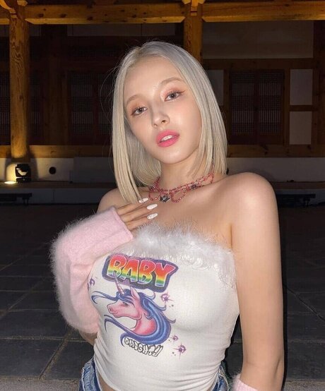 Nancy Momoland pornographic star pictures