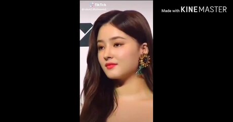 Nancy Momoland hd pornstar pics