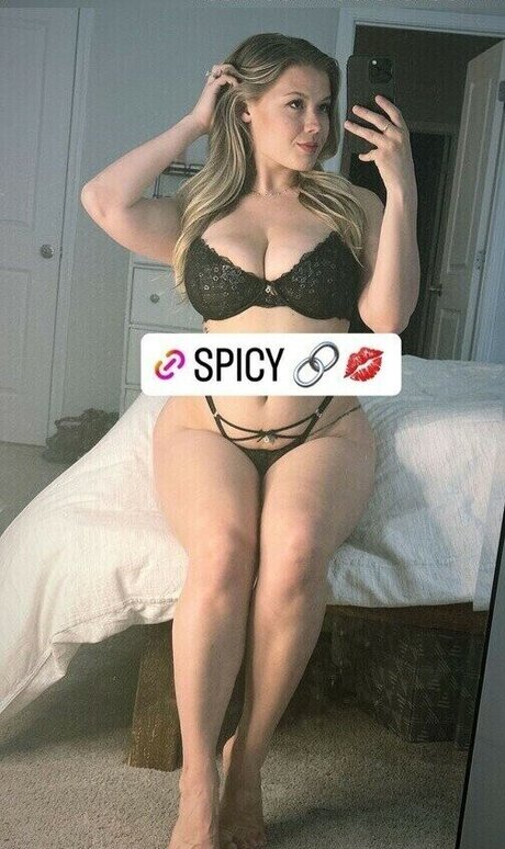 Erin Nicole nice model pic