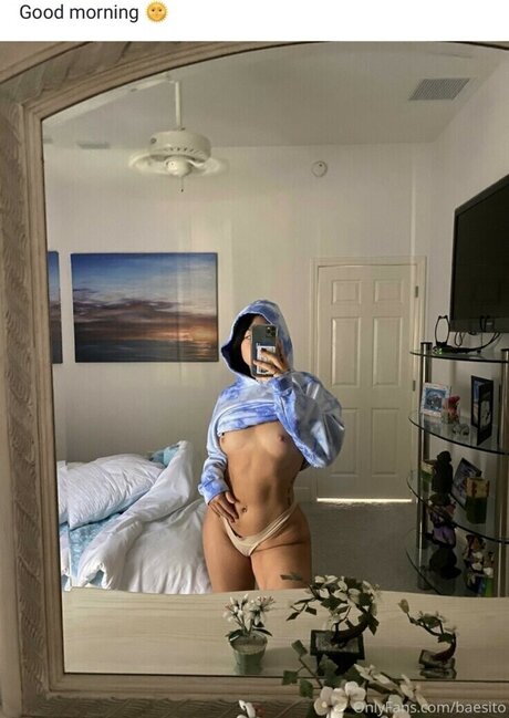 Baesito xxx model picture