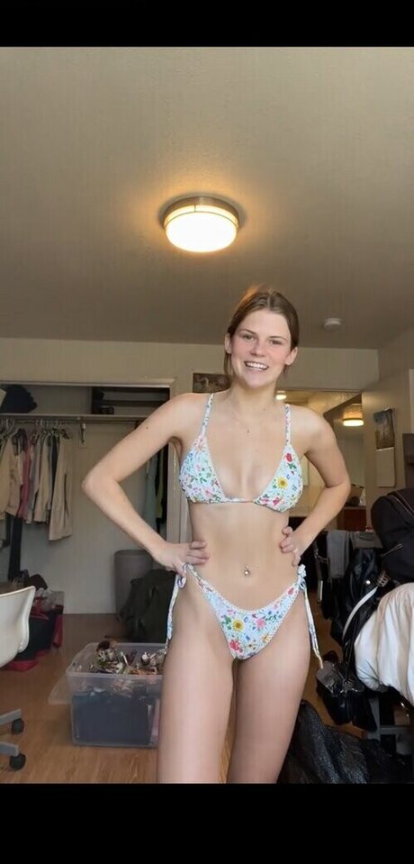 Maria Comstock star pornographic photos