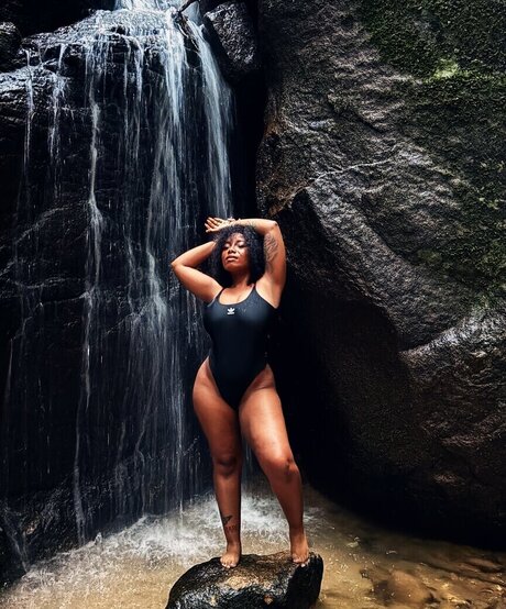 shemale fucks girl onlyfans hot sex img