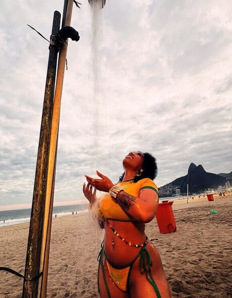 kortynie hot actress photos