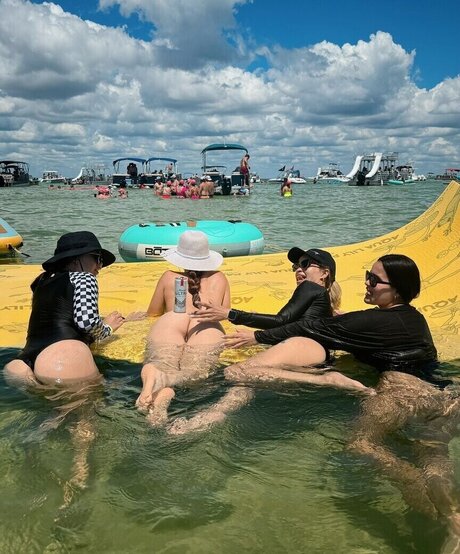 skinny asian onlyfans sex pics