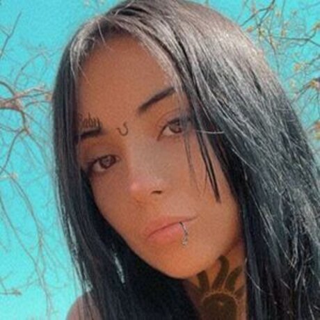 Aleeykira star adult img