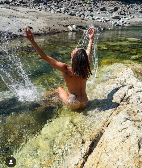 Jennifer Lange beautiful actress gallery