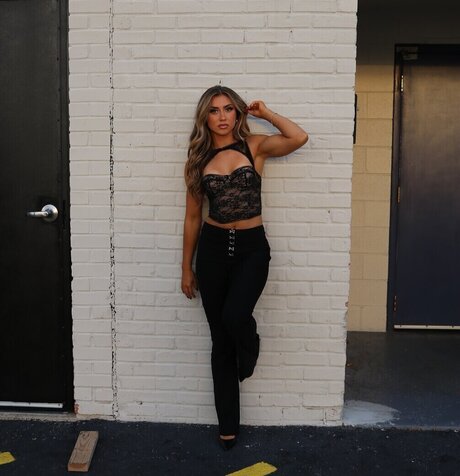 Adriana Rizzo model erotic image