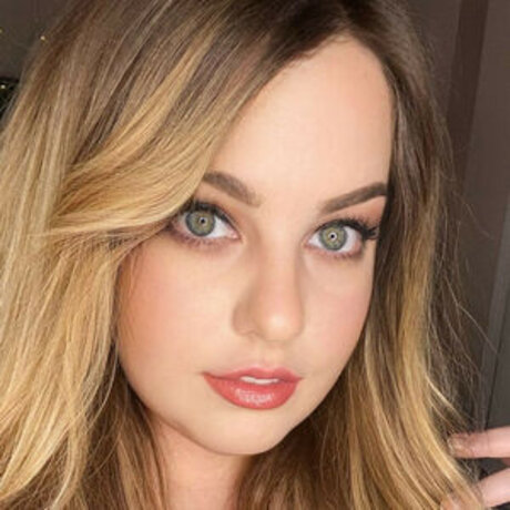 curvy kitty onlyfans sex pic