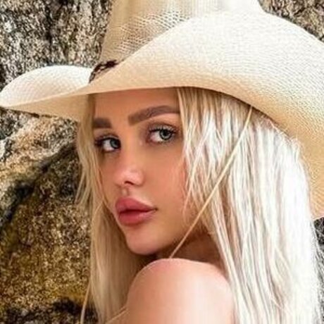 iamvikaap m nude star pictures