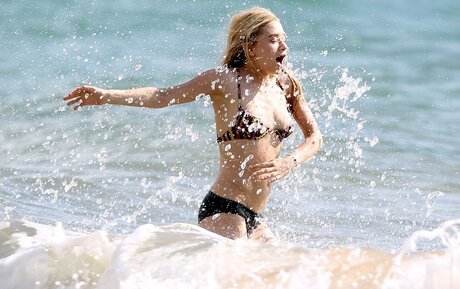 Olsen Twins model exclusive picture