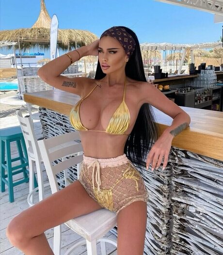 Adina Tatiana star hd pics