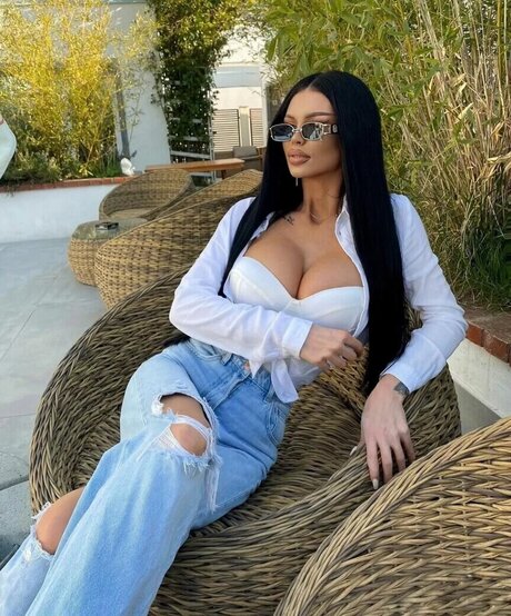 Adina Tatiana star porn image