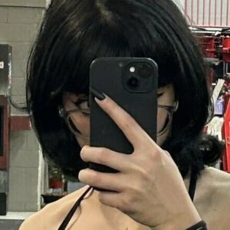 Vaneeeer_ pornstar erotic image