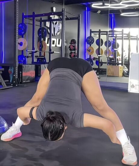 Alanalarana adult star image