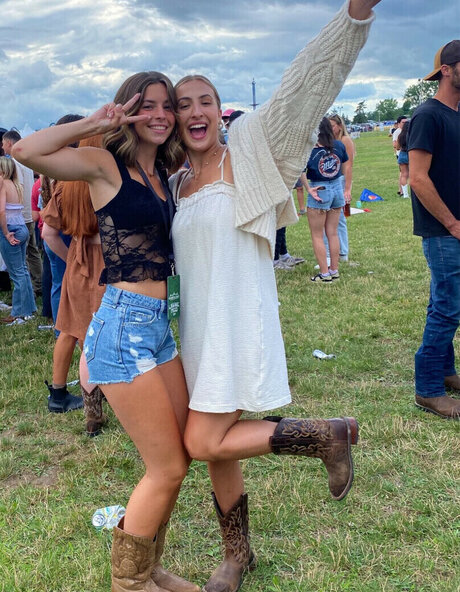 Hanna Loewke nudes model images