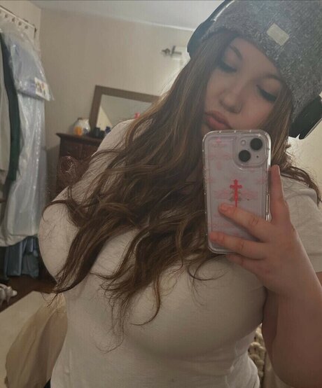 Coffing0r3 xxx actress pics