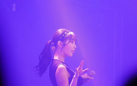 Amau Kisumi_ hot actress pictures