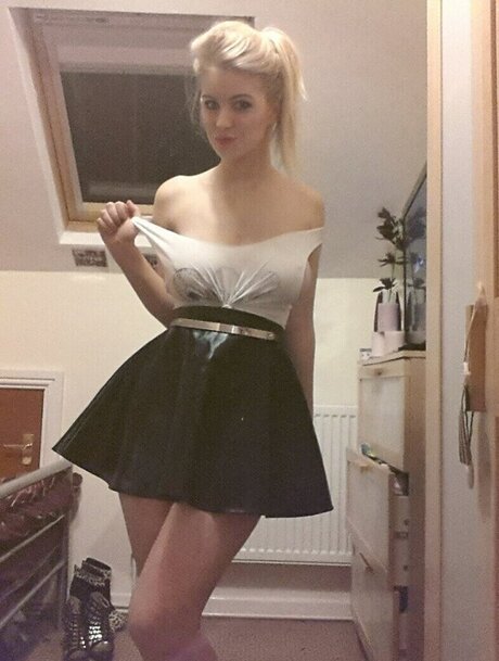 Jess Davies model nice picture