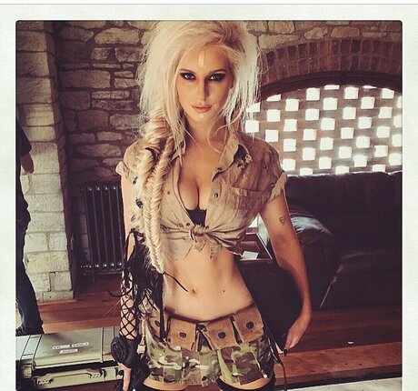 asian onlyfans hot sexy images