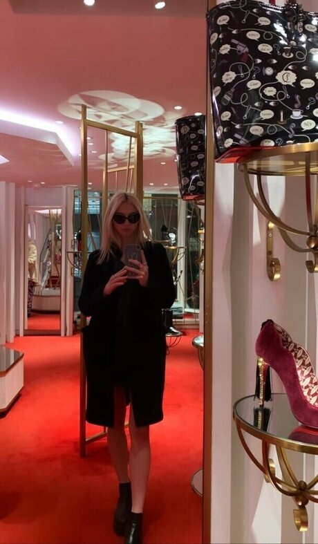 Nursevirg hd model photo