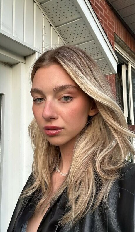 Nursevirg hot star images