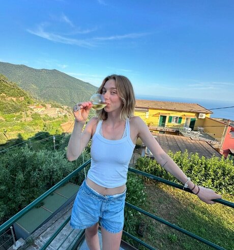 Nursevirg model hot image