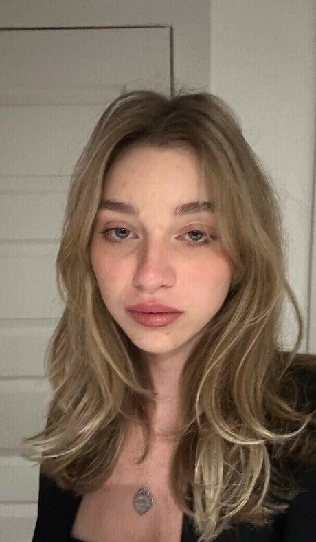 Nursevirg pretty pornstar photos